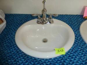 lot 303 image: Mansfield Oval Porcelain Sink