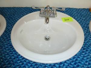 lot 304 image: Pennington Sink Round Porcelain