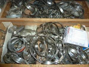 lot 407 image: Drawer #4 Stainless Worm Gear Clamps