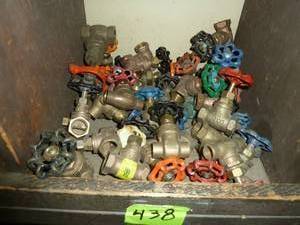 lot 438 image: Brass Gate Valves 12, 34