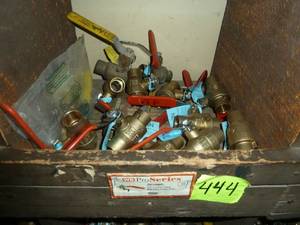 lot 444 image: Brass Ball Valves 34 NL