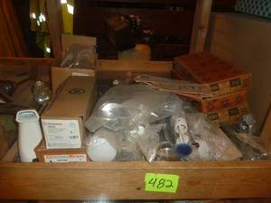 lot 482 image: Wolverine Brass Sink Drain Popups