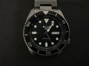 lot 16 image: Seiko 5 Sports 4R36-07G0 Day Date Automatic Mens Watch Authentic Case Size 40 mm (Missing a Piece from Bracelet)