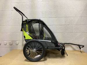 lot 58 image: Allen Sports Three Wheel Child Bicycle Trailer, Black