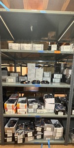 lot 51 image: Sunglasses, approximately 550. Note All merchandise is new