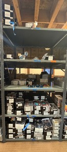 lot 52 image: Sunglasses, approximately 1000. Note All merchandise is new