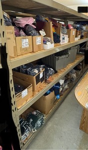 lot 100 image: Winter hats and gloves