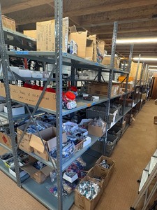 lot 162 image: Industrial Style Warehouse shelving L420 x H8 D32