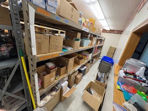 lot 172 image: Pallet racking L202 x 6 H x 30 D