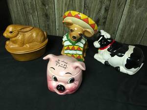 lot 348 image: Animal Themed Cookie Jars