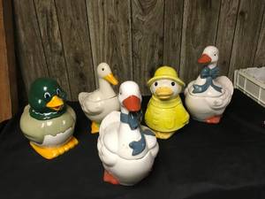 lot 351 image: DuckGoose Cookie Jar