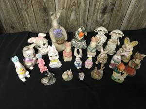 lot 323 image: Bunny Figurine Collection 2