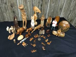 lot 336 image: Wooden Figurine Lot