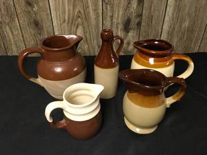 lot 373 image: Vintage Pottery