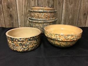 lot 374 image: Redwing Nesting Bowls