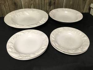 lot 385 image: Dansk Pasta Bowls