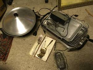 lot 424 image: Vintage Kitchen Wares