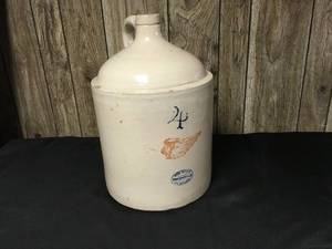 lot 233 image: Redwing Jug