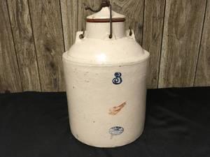 lot 236 image: 3 Redwing Jug