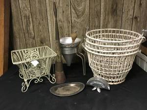 lot 288 image: VintageAntiques