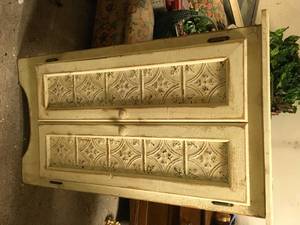 lot 291 image: Small Cabinet