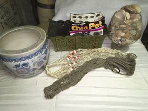 lot 440 image: Vintage Planters