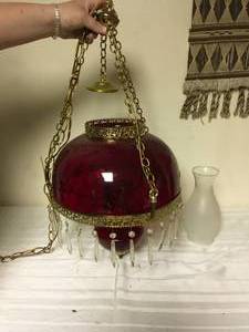 lot 476 image: Antique Cranberry Hanging Lamp