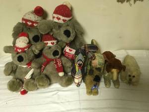 lot 466 image: Vintage Stuffed animals