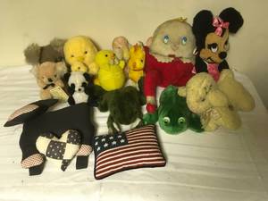 lot 468 image: Vintage Stuffies 2
