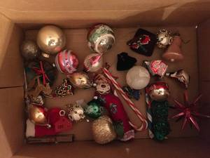 lot 494 image: Christmas Ornaments