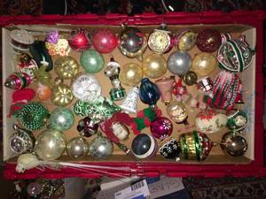 lot 496 image: Christmas Ornaments