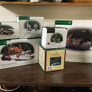 lot 502 image: Dept 56 Lot