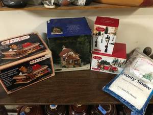 lot 505 image: Christmas Village Lot