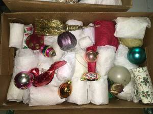 lot 541 image: Christmas Ornaments