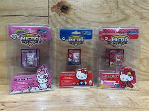 lot 37 image: Worlds Smallest Hello Kitty Micro Pop Culture Figures, 5043 (lot of 5)