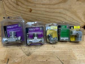 lot 223 image: Various Sized Fittings (lot of 5)