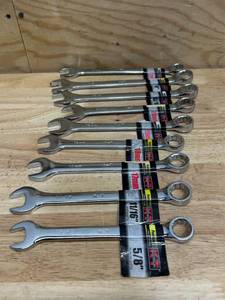 lot 135 image: KT Industries Wrenches (lot of 9)