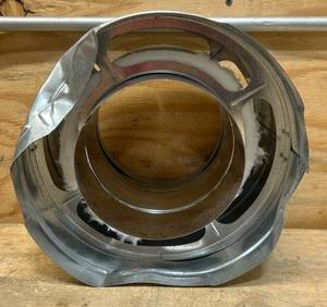 lot 192 image: Duravent, bin. Diameter Gin. Length, Included (qty.) 1 Material Galvanized Steel,