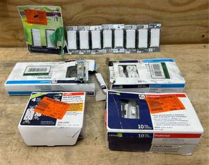 lot 210 image: Leviton Switch & Outlet lot 42 pieces