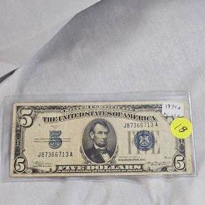 lot 18 image: 1934 A $5 Silver Certificate