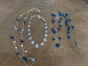 lot 40 image: Assorted Jewelry