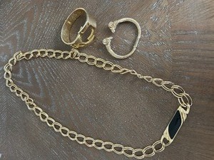 lot 47 image: Assorted Jewelry