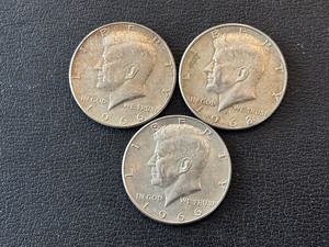 lot 52 image: Kennedy Half Dollars 40% Silver