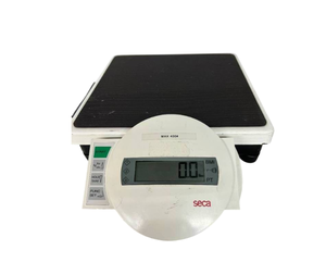 lot 58 image: Seca 882 Portable BMI Digital Weight Scale - Max 400 lbs. - Great Working Condition