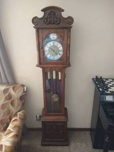 lot 11 image: Beautiful Ridgeway Grandmother Clock