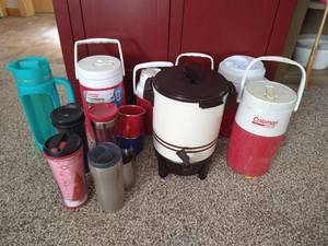 lot 18 image: Large Lot of Coffee Mugs, Water Jugs, Etc