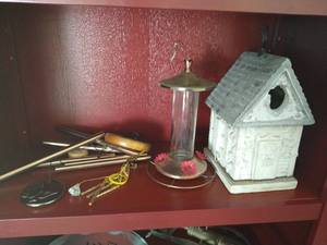 lot 24 image: Birdhouse, Hummingbird Feeder & (2) Wind Chimes