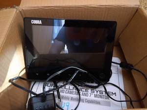 lot 82 image: Small Electronics Lot - TomTom GPS, Cobra Monitor & Verizon Watch