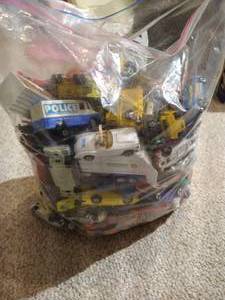 lot 97 image: HUGE Lot of Mini Cars - Hot Wheels Etc.