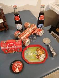 lot 117 image: Coca-Cola Items Lot
